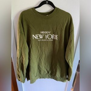 Hidden NY crewneck
